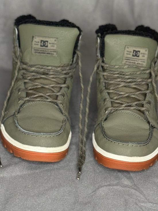 DC Shoes Men’s Woodland Winter Boots Olive Green Leather Sherpa Lined Rare main image 8